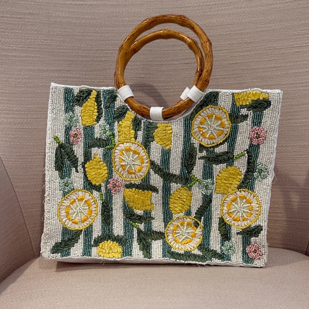 Beaded handbag with Bamboo Handles